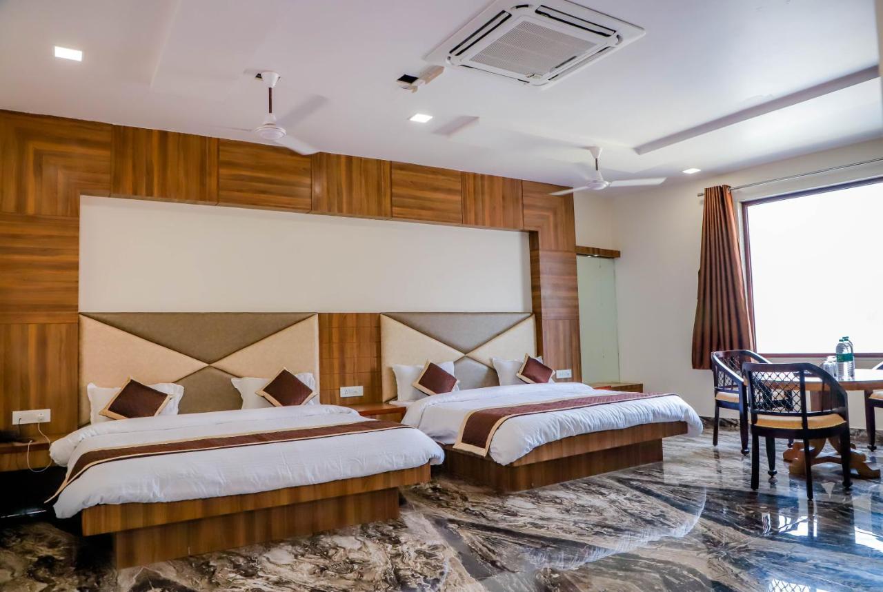 Komal Inn بوشكار المظهر الخارجي الصورة
