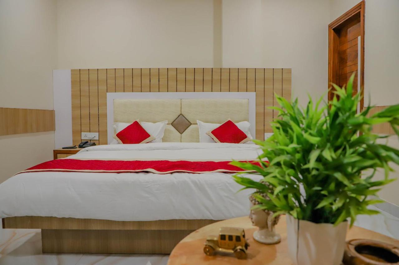 Komal Inn بوشكار المظهر الخارجي الصورة