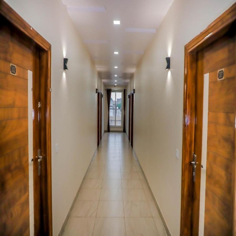 Komal Inn بوشكار المظهر الخارجي الصورة