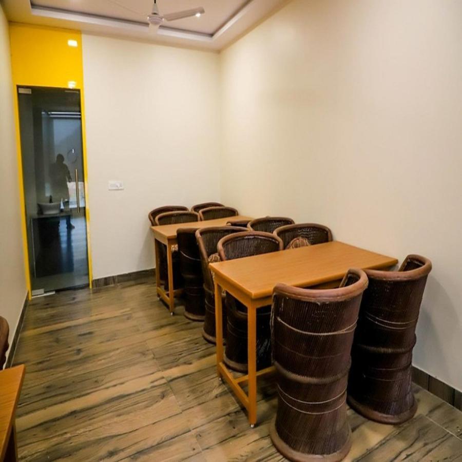 Komal Inn بوشكار المظهر الخارجي الصورة